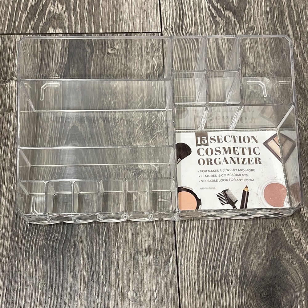 Make up organizer